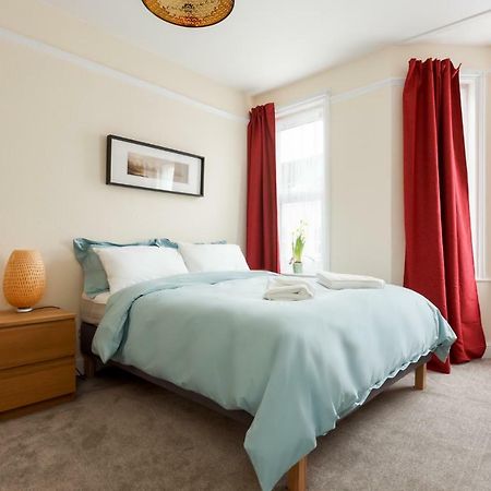 Stylish Town Centre Apartment Close To Beach And Shops Bournemouth Exterior foto