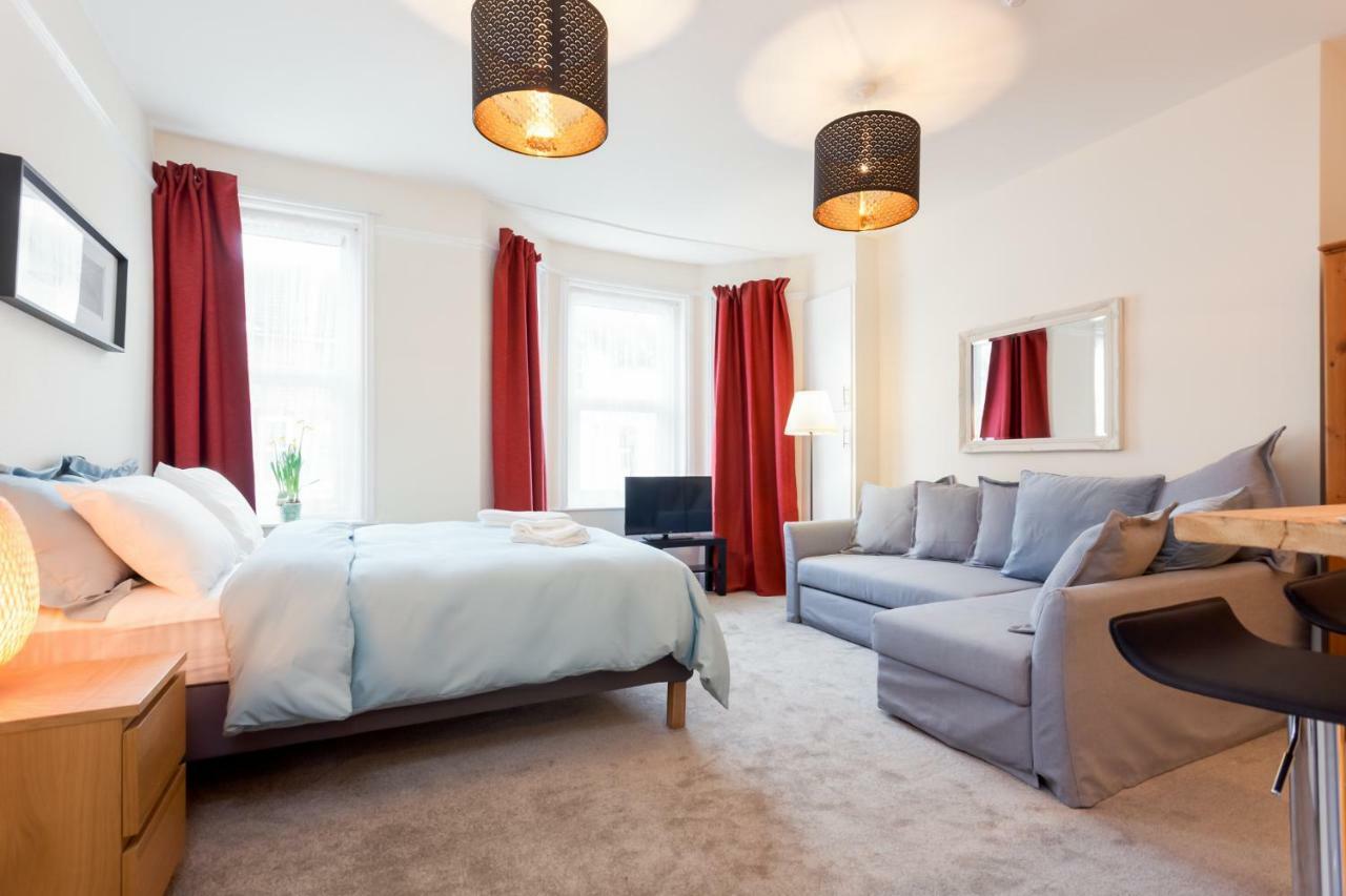 Stylish Town Centre Apartment Close To Beach And Shops Bournemouth Exterior foto