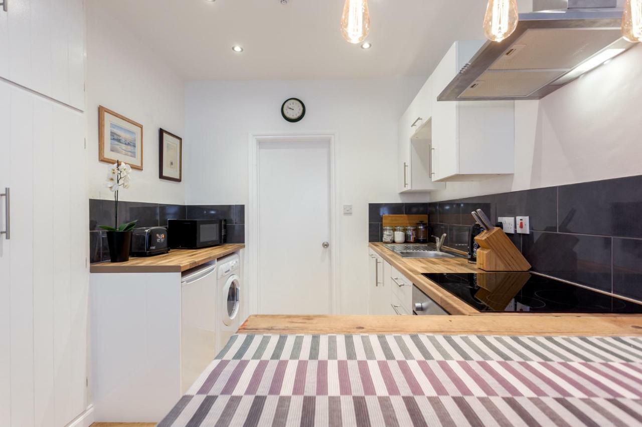 Stylish Town Centre Apartment Close To Beach And Shops Bournemouth Exterior foto